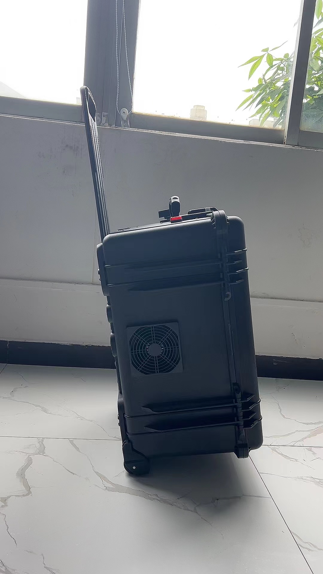 南海手拉箱型移动通信干扰器